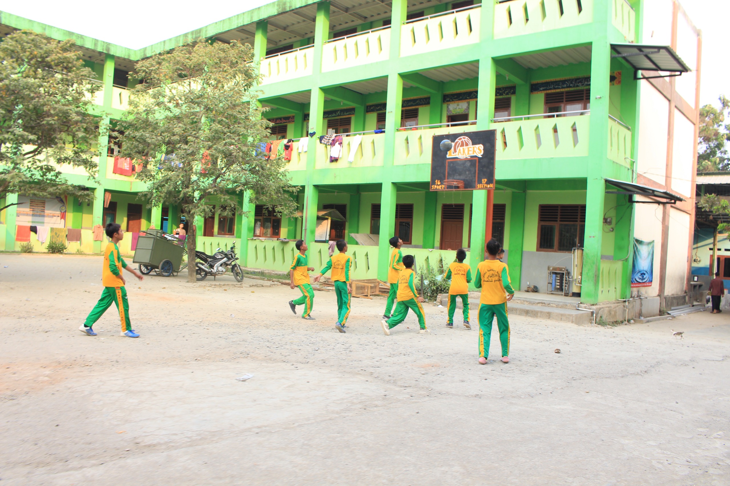 Kegiatan santri Daarul Falah